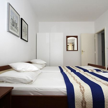 Apartments By The Sea Trogir - 11895 Rum bild