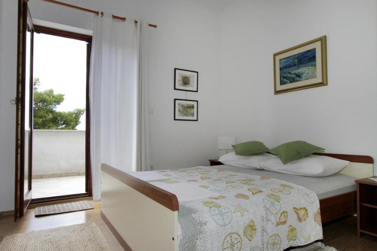 Apartments By The Sea Trogir - 11895 Exteriör bild