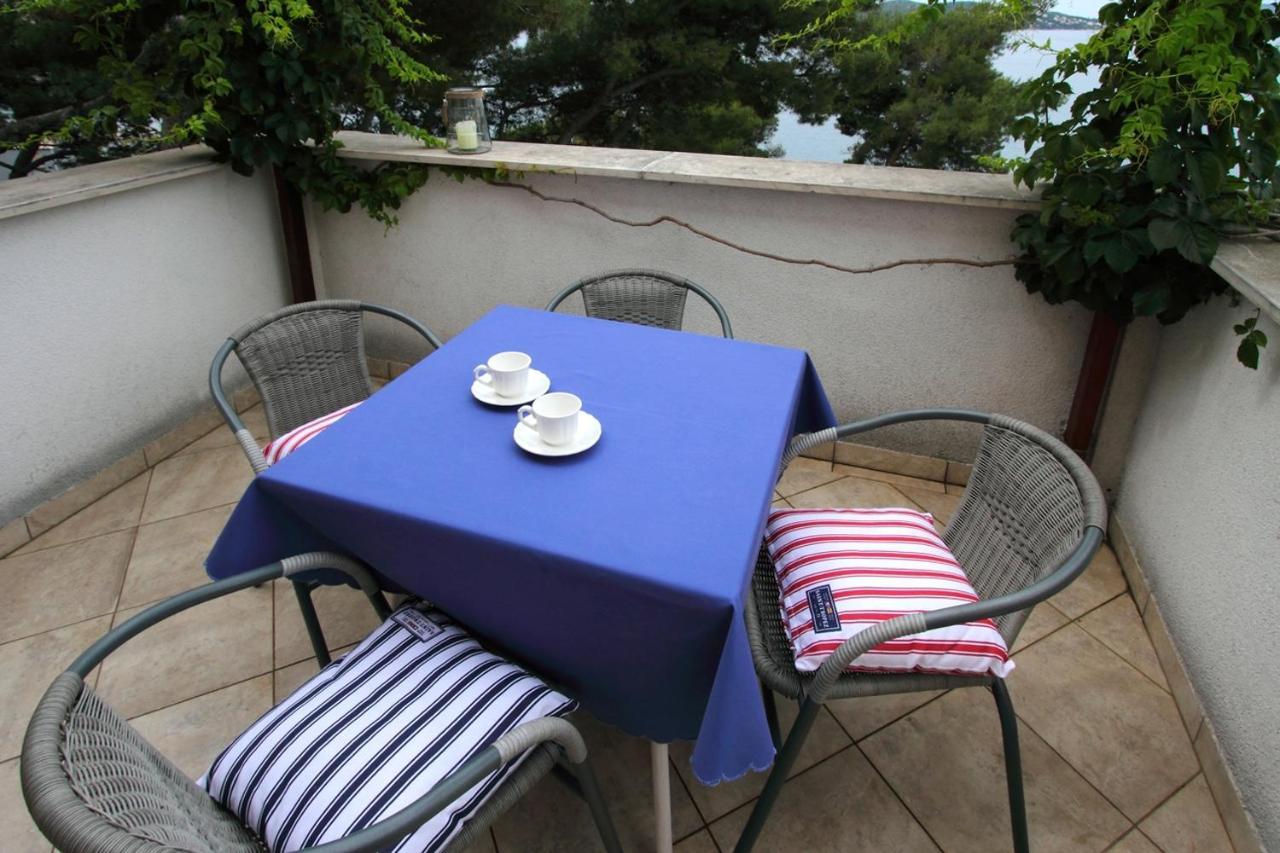 Apartments By The Sea Trogir - 11895 Exteriör bild