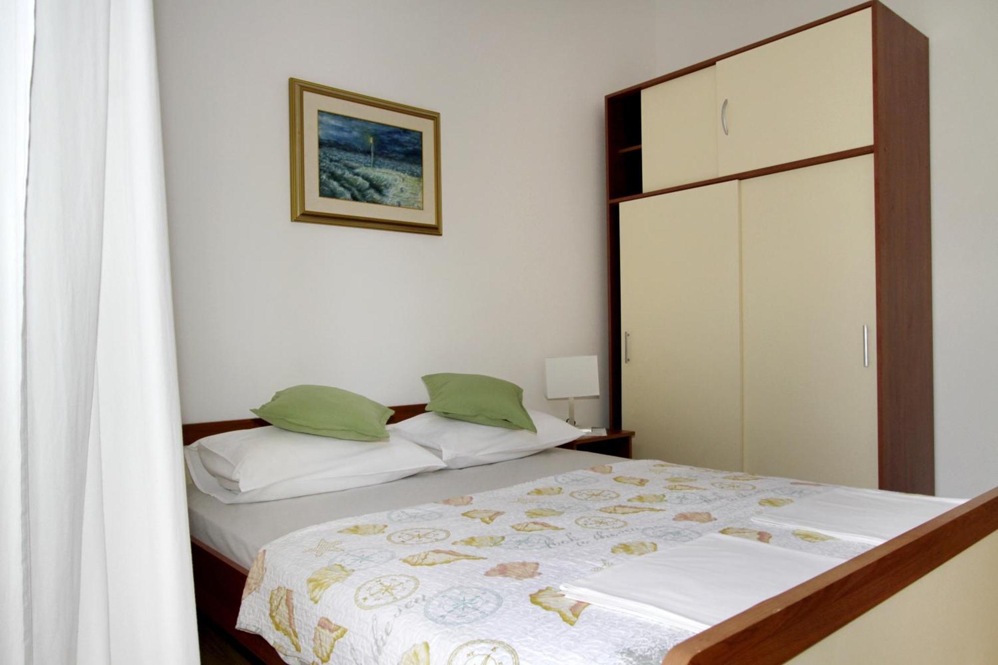 Apartments By The Sea Trogir - 11895 Rum bild